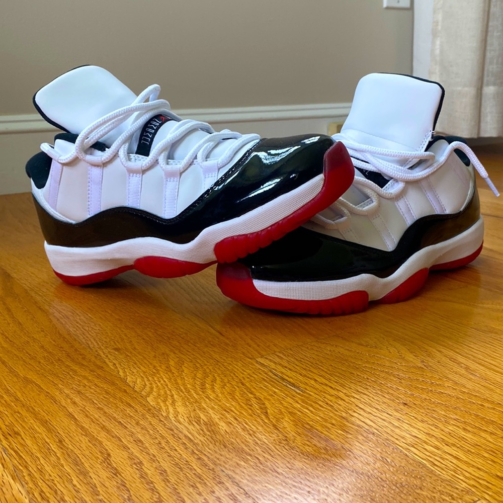 Jordan 11 gym red low